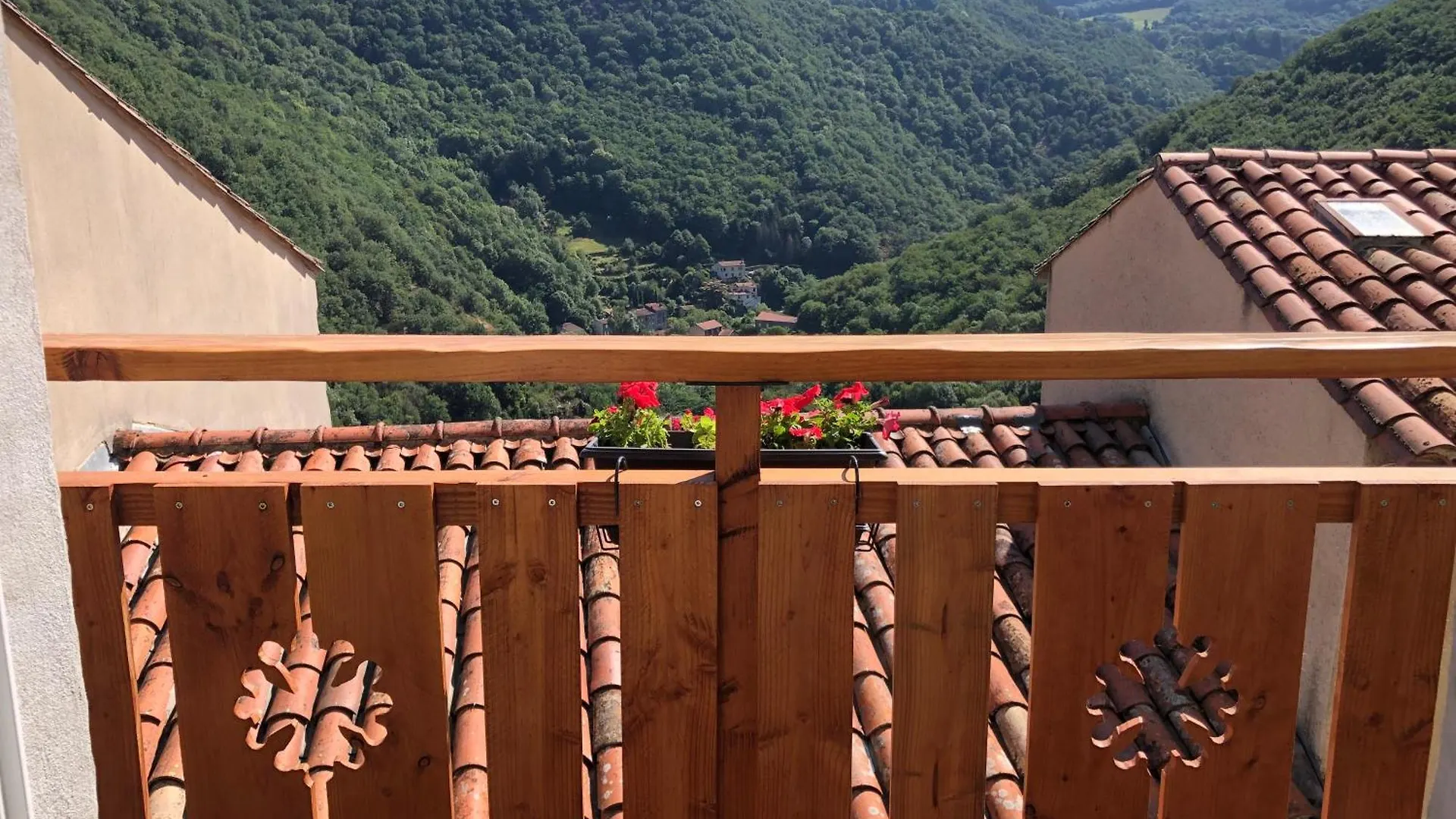 Le Balcon D Hautpoul Mazamet Frankrijk